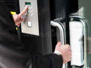 人脸门禁一体机中手机开门功能的优势对比